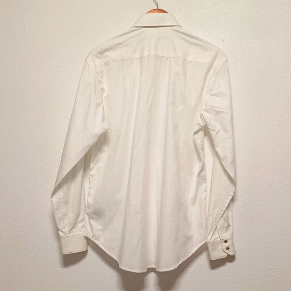 Robert Graham Buttons Down Long Sleeve Shirt - Picture 3 of 5